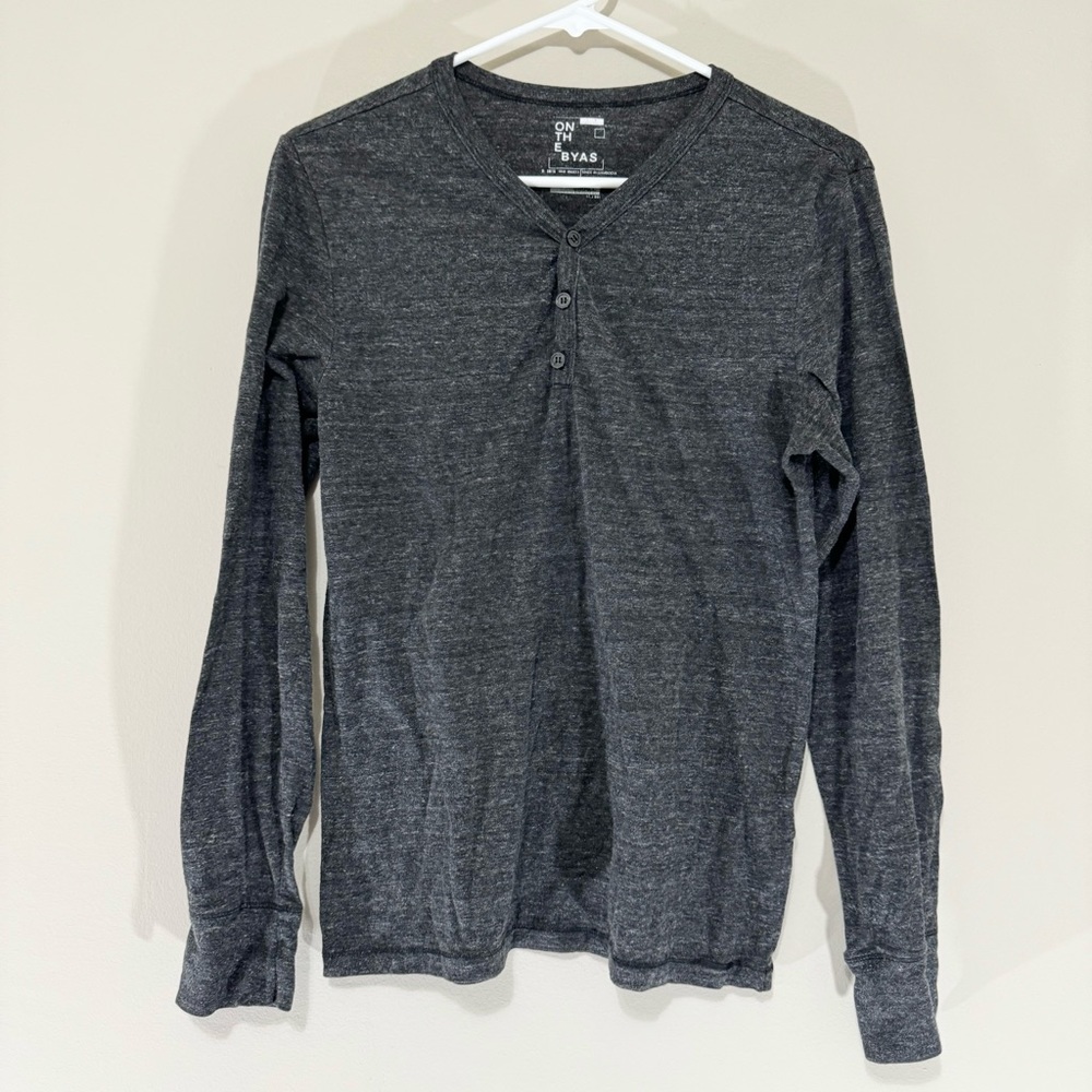 On The Byas Heathered Gray Long Sleeve Size S